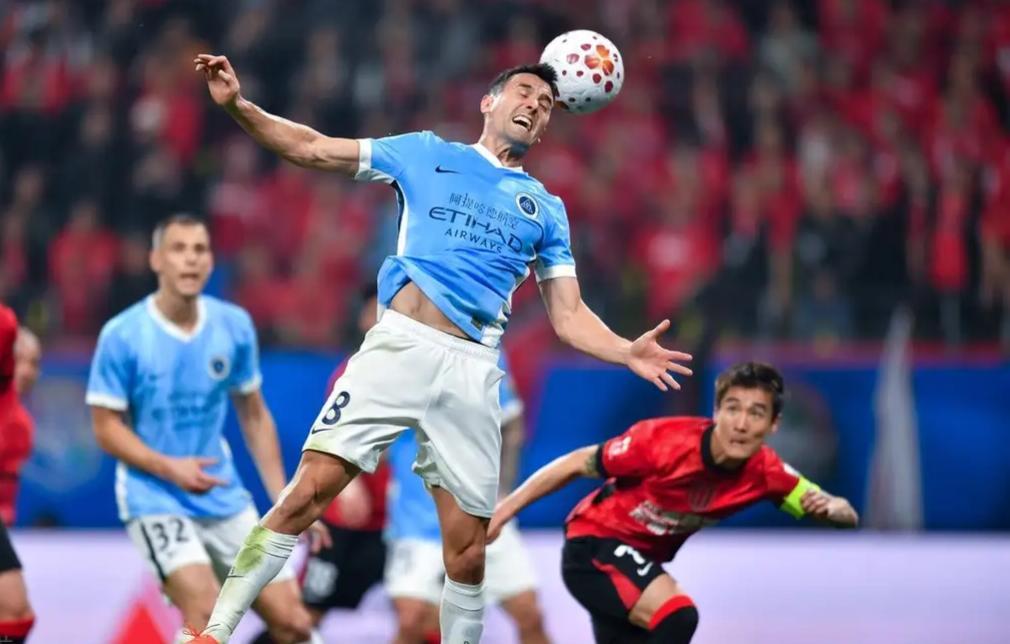 云开体育官网-跌出“跑男”榜前3！周定洋来到深圳跑不动了，全场隐身惹争议